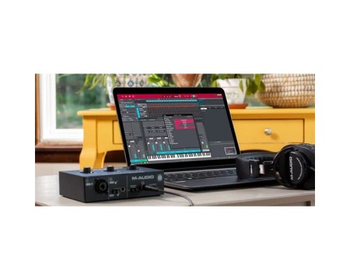 Звуковая карта (аудиоинтерфейс) M-Audio M-Track Solo, USB, фантомное питание