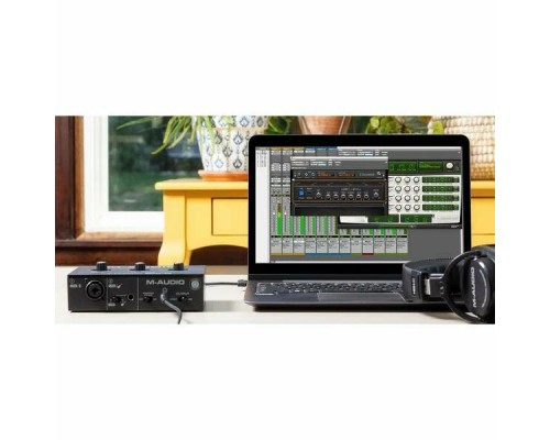 Звуковая карта (аудиоинтерфейс) M-Audio M-Track Solo, USB, фантомное питание